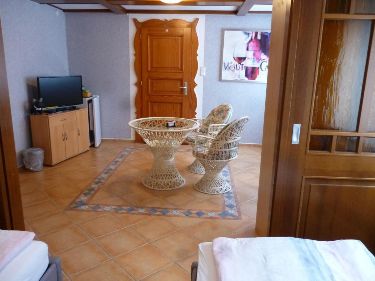 "Haus Ambiente" Apartment & Gaestehaus Brome - Modern, Zu Fairen Preisen エクステリア 写真